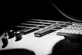 Destrukt, supporting Gewalt