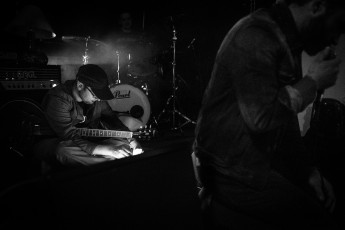 Destrukt, supporting Gewalt