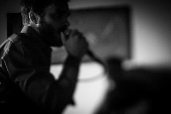 Destruct, supporting Gewalt