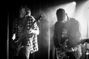 Destrukt, supporting Gewalt