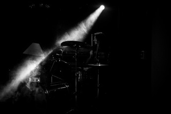 Destruct, supporting Gewalt