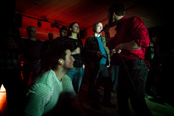 Destrukt, supporting Gewalt