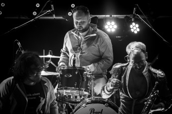 Too Big To Fail @ Represent Festival Reutlingen